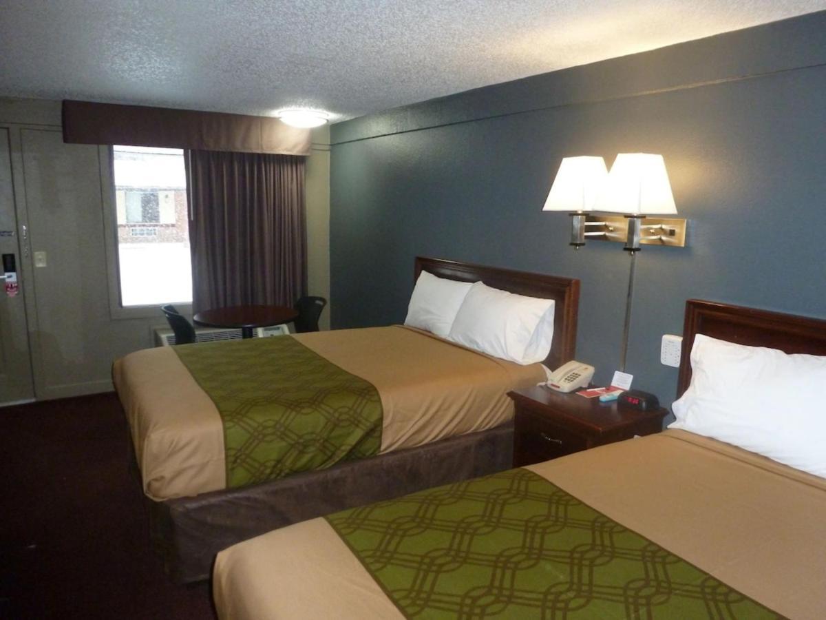 Econo Lodge Pittsburgh I-79 Buitenkant foto
